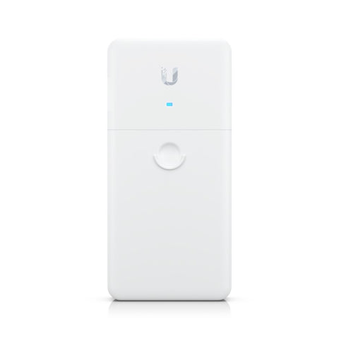 UBIQUITI Long-Range Ethernet Repeater receives PoE/PoE+ and offers passthrough PoE output